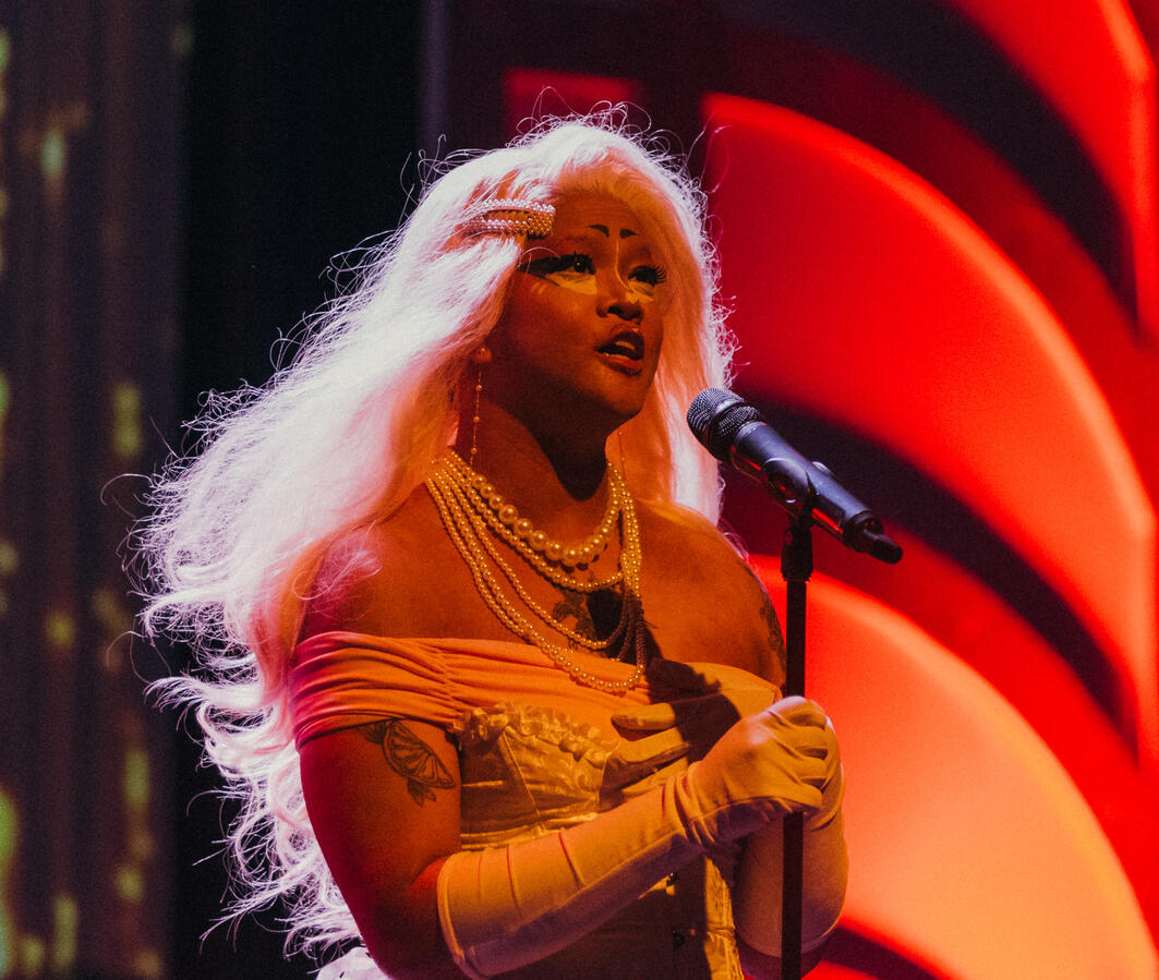 Velvet Rope, Oct. 2024